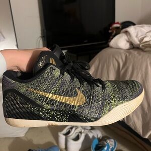 Kobe 9s men’s basketball shoe